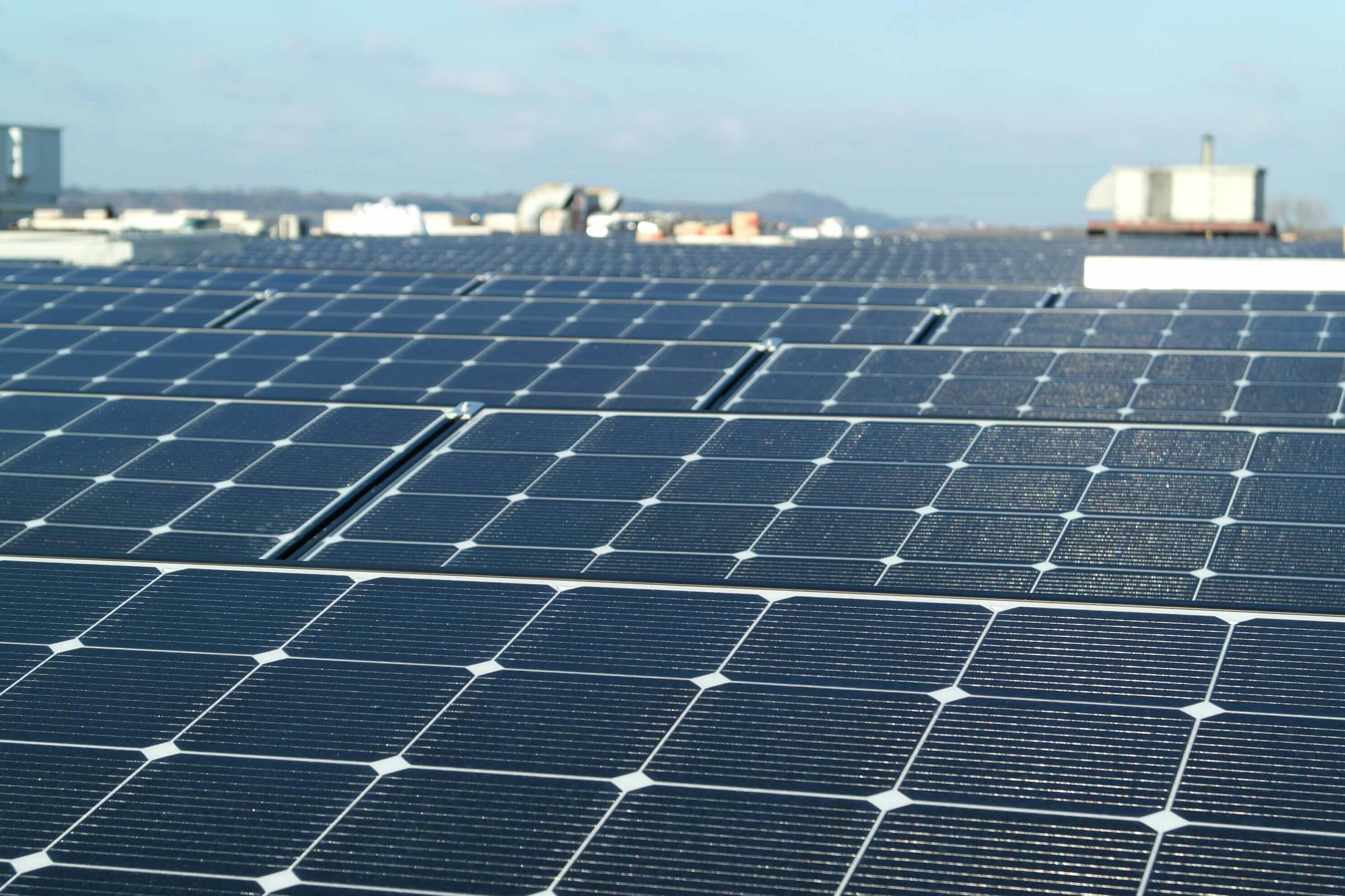 Wat bepaalt de prijs van zonnepanelen?